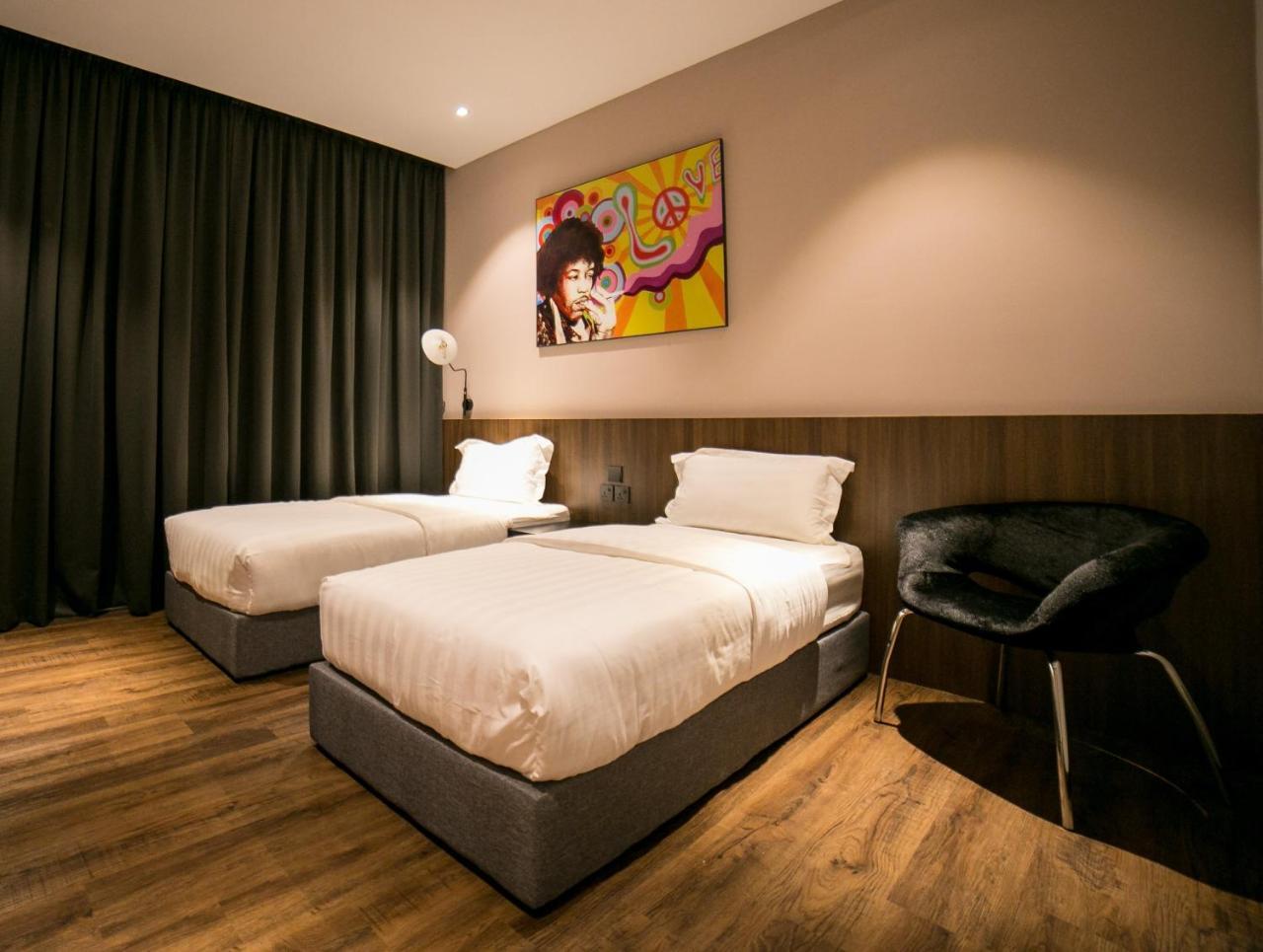 Eureka Penang Hotel 2*